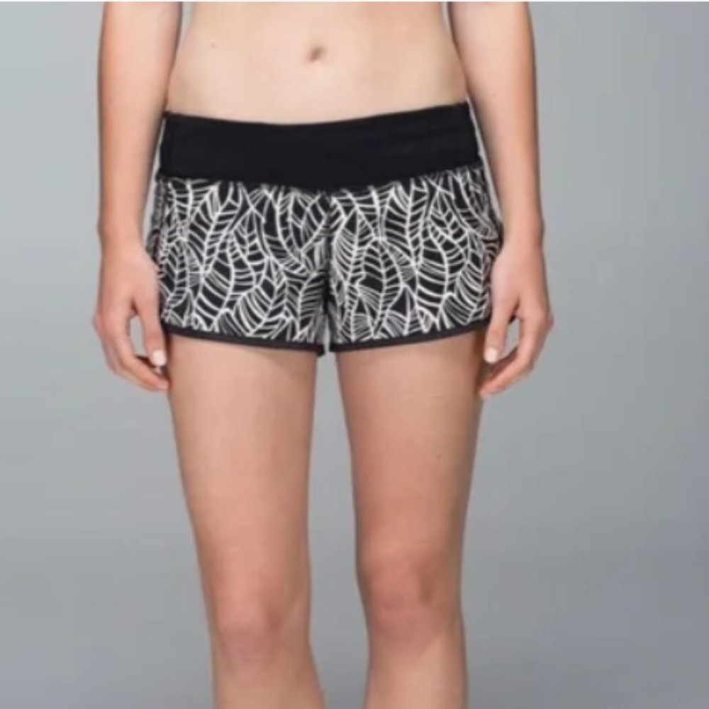 Lululemon Speed Short 2-Way Stretch Sz - 4